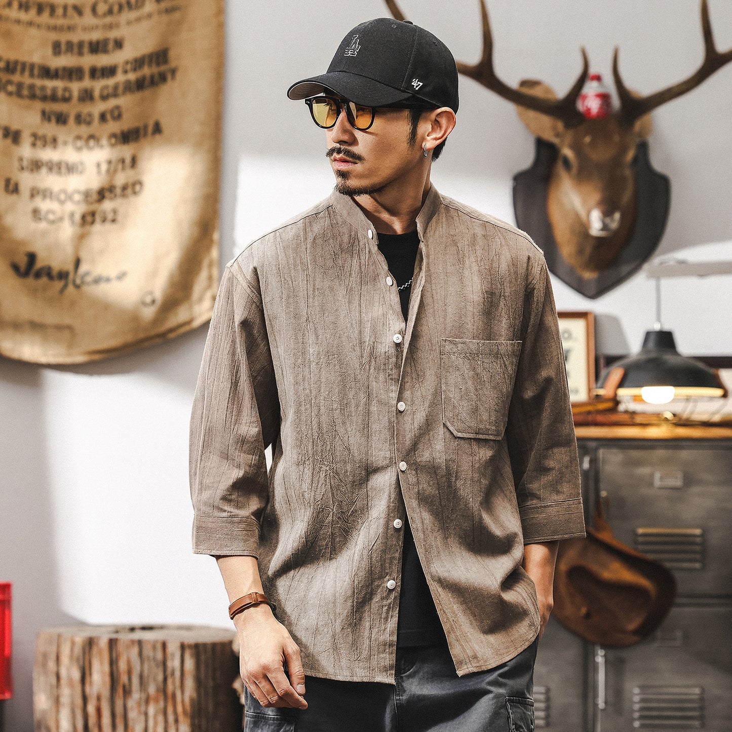 Cotton and linen three-quarter sleeve shirt men's 2025 new short-sleeved men's summer thin stand-up collar trendy shirt