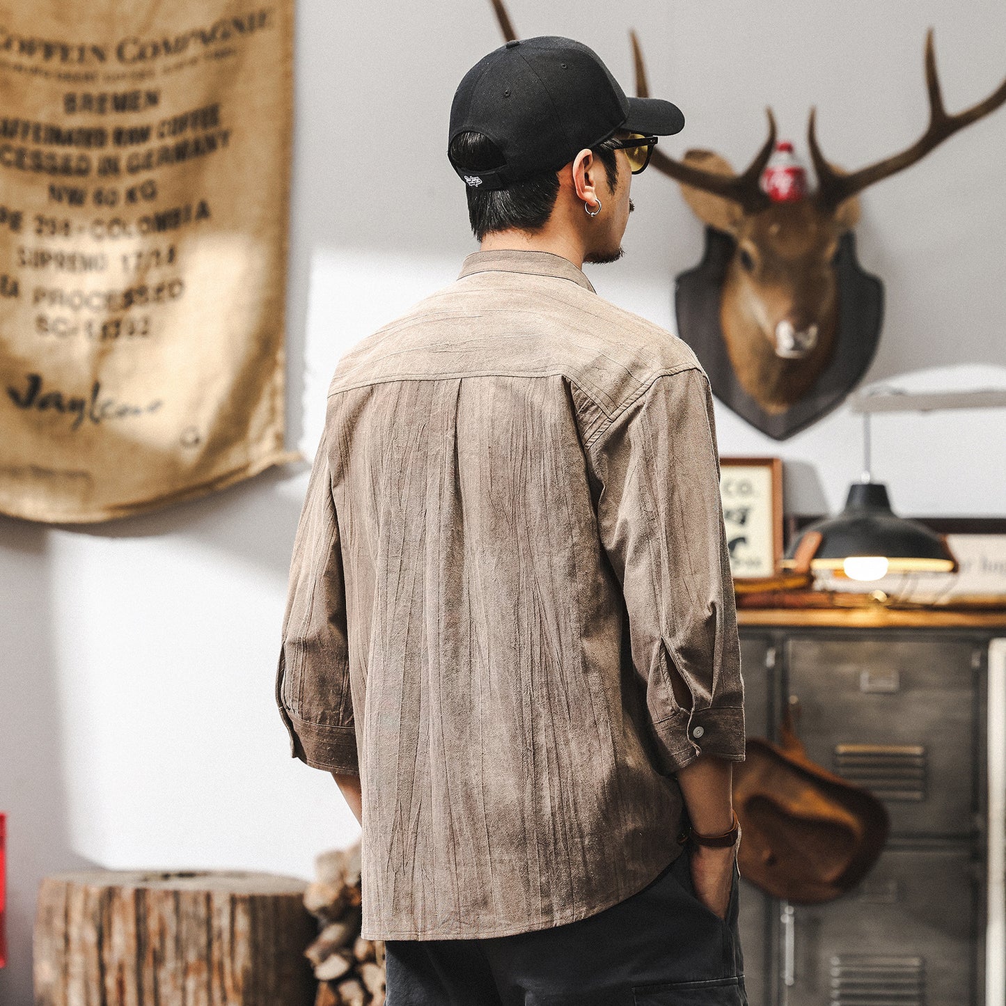 Cotton and linen three-quarter sleeve shirt men's 2025 new short-sleeved men's summer thin stand-up collar trendy shirt